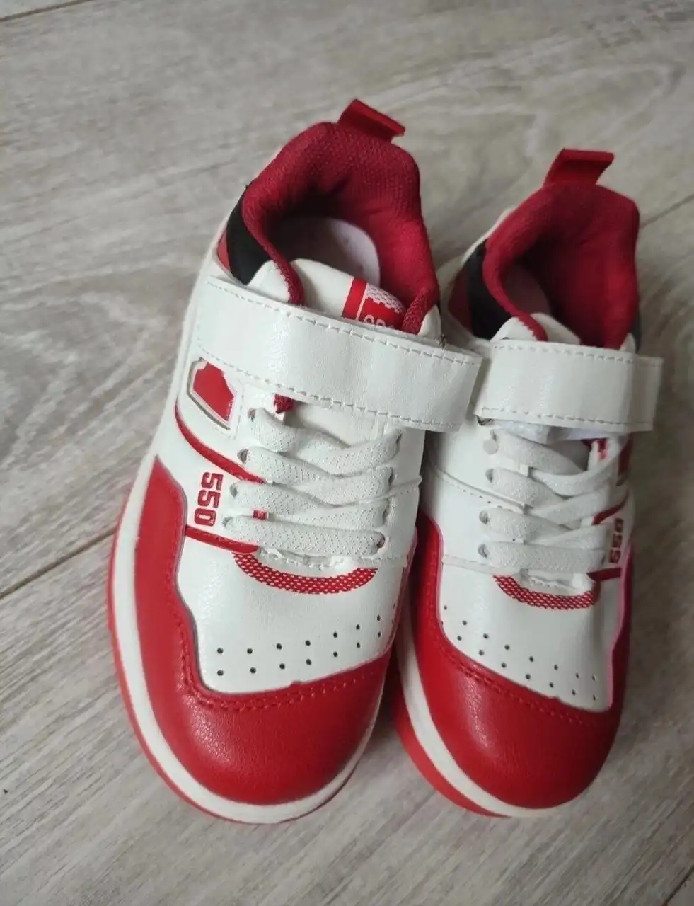 Кроссовки 28 размер