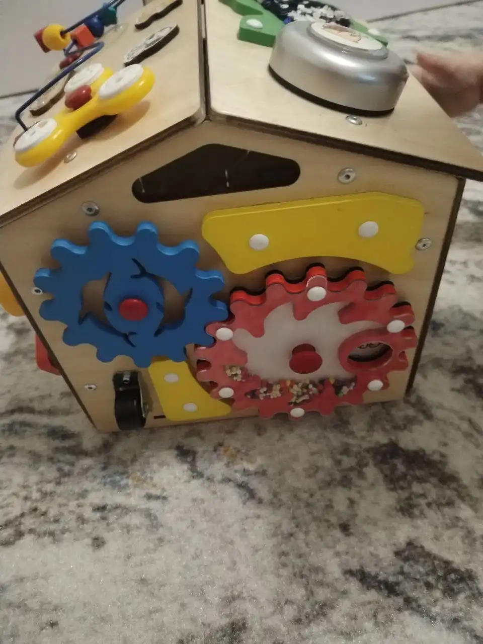 Продажа бизиборда в отличном состоянии - Развивающие игрушки (Товары для детей) в Пенза