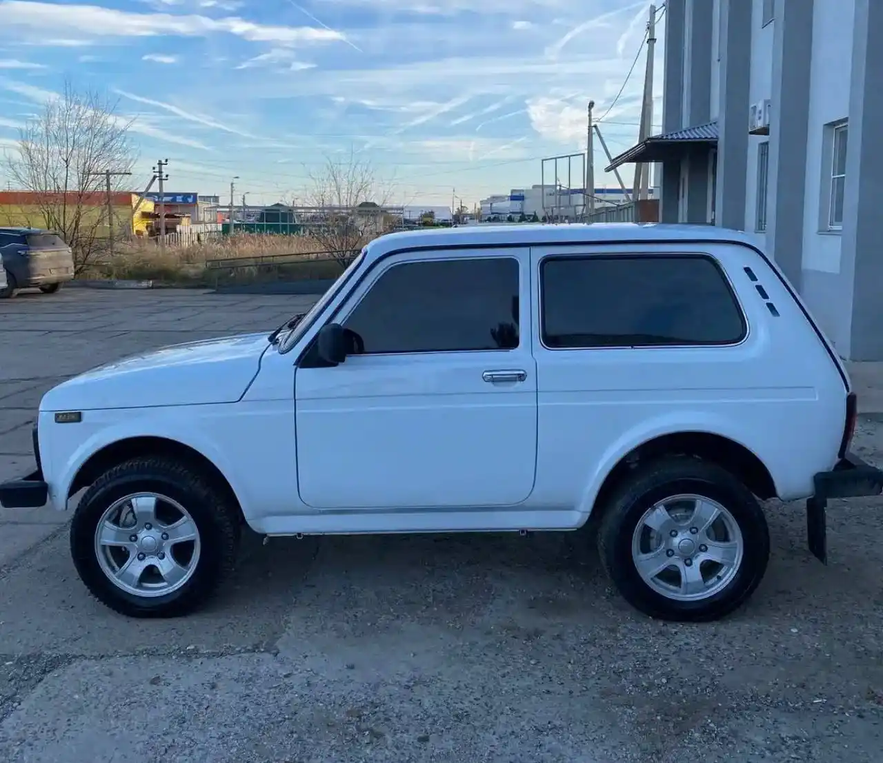 Лада 4х4 2121 Нива 2013 года