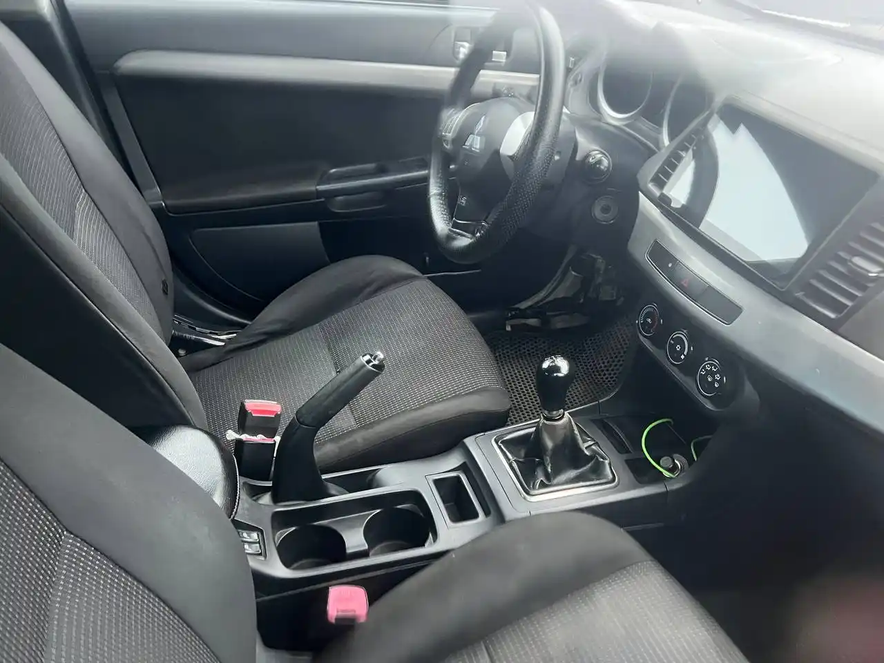 LANCER 10 2008 года