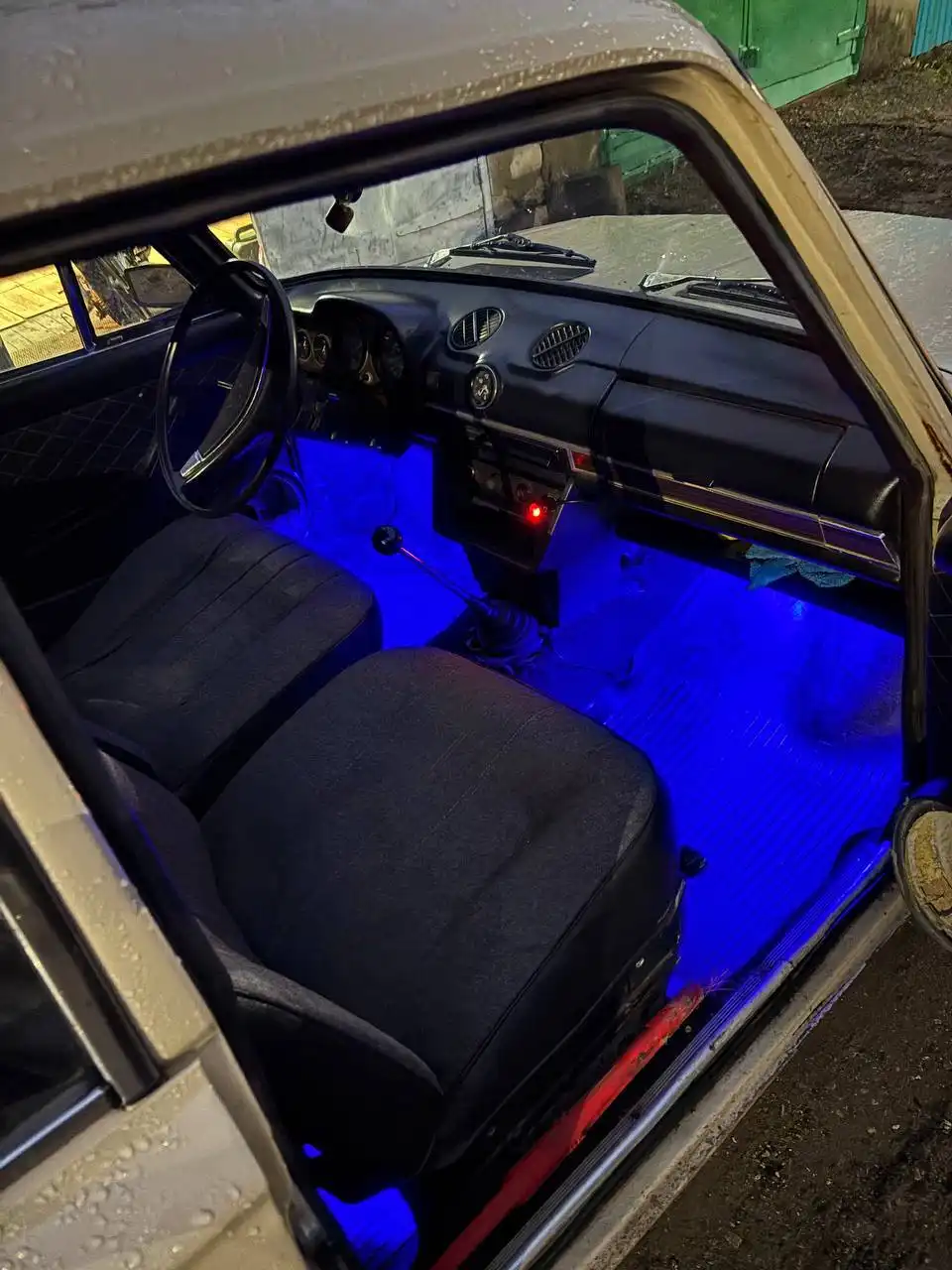 ВАЗ 2106 1992 года в отличном состоянии