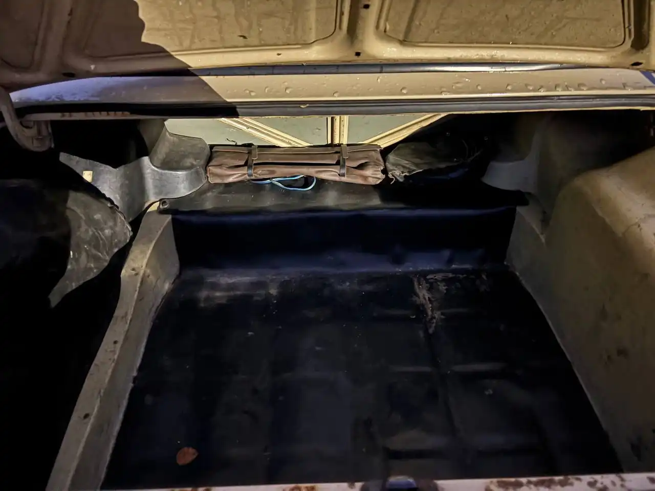 ВАЗ 2106 1992 года в отличном состоянии