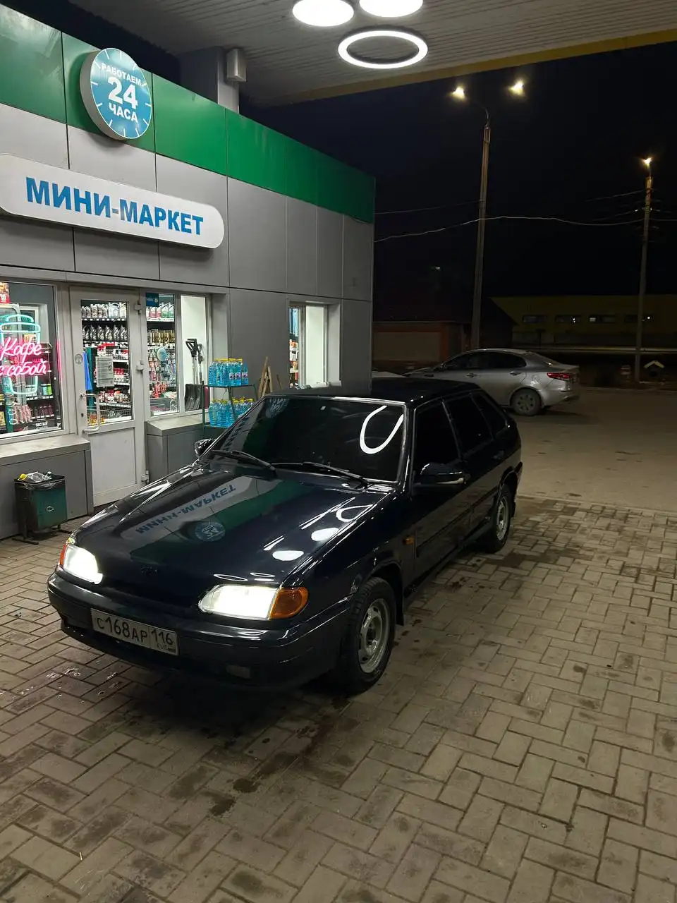 Продажа автомобиля 2012 года с сигнализацией и другими доработками