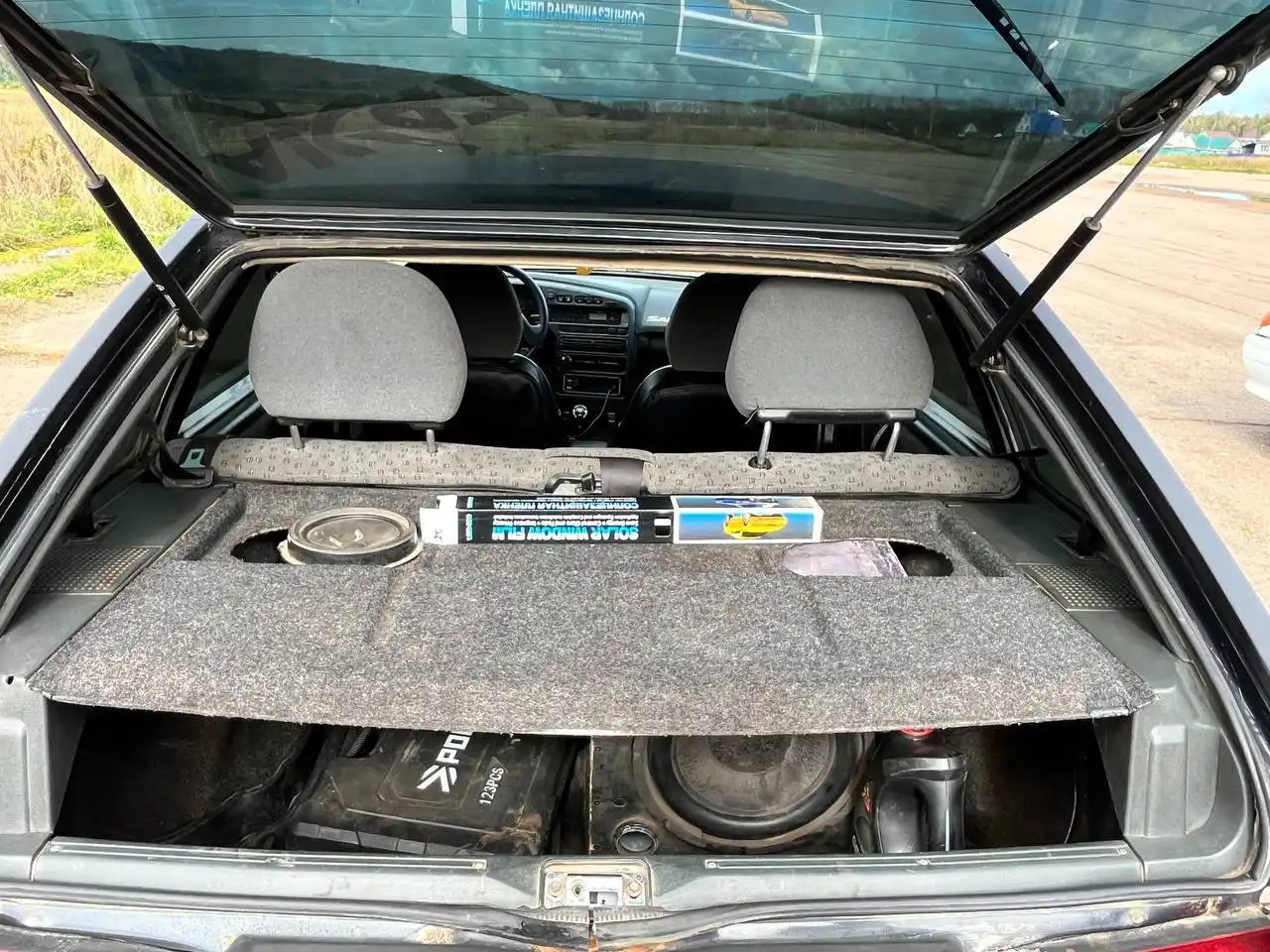 ВАЗ 2114 2007 года с музыкой и тюнингом