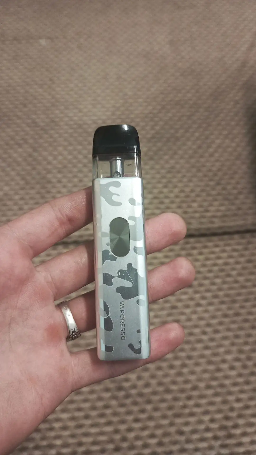 Продам иксрос 4 мини с картриджами - Игровые консоли (Электроника) в Мыски