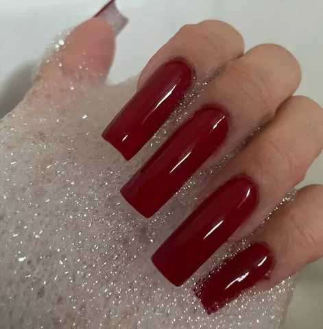 Услуги домашнего мастера по маникюру в поселке Солнечный - Услуги в Сургут