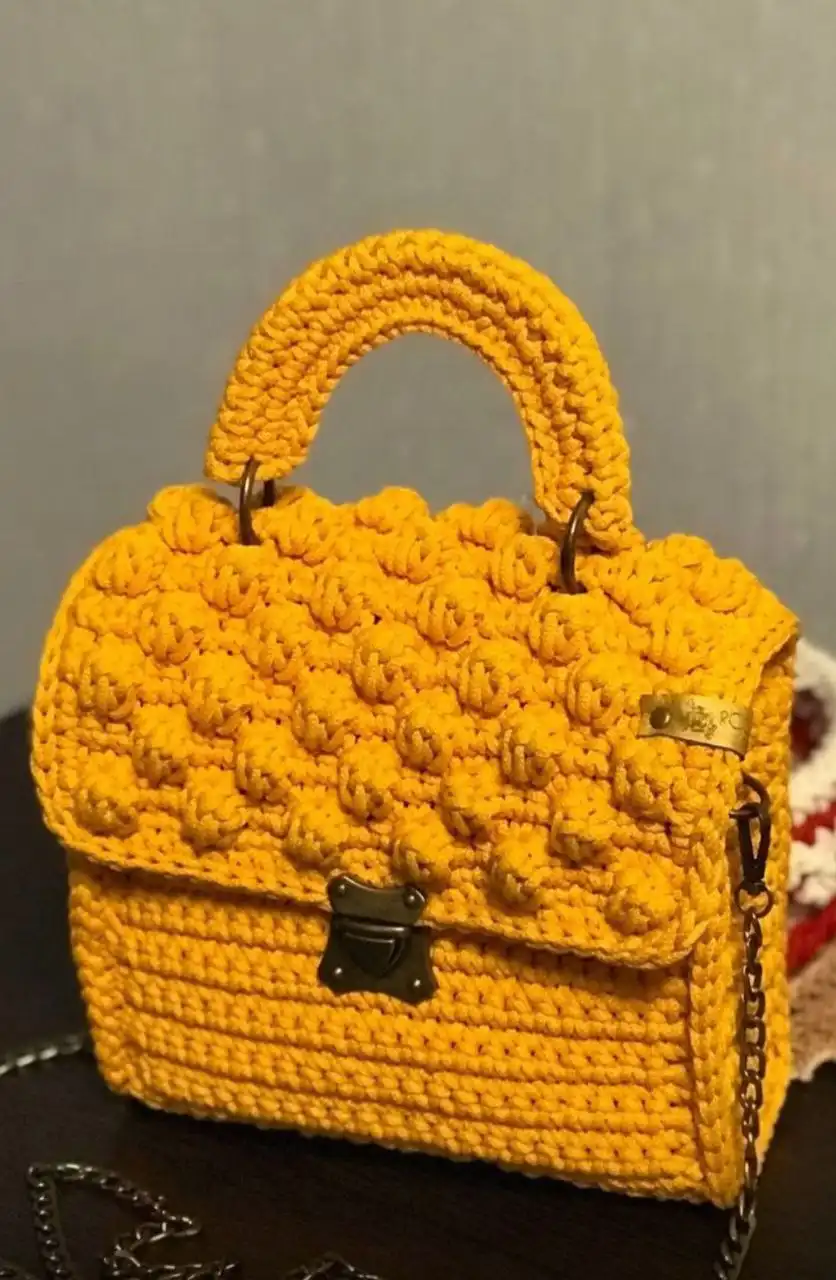 Вязаные изделия ручной работы