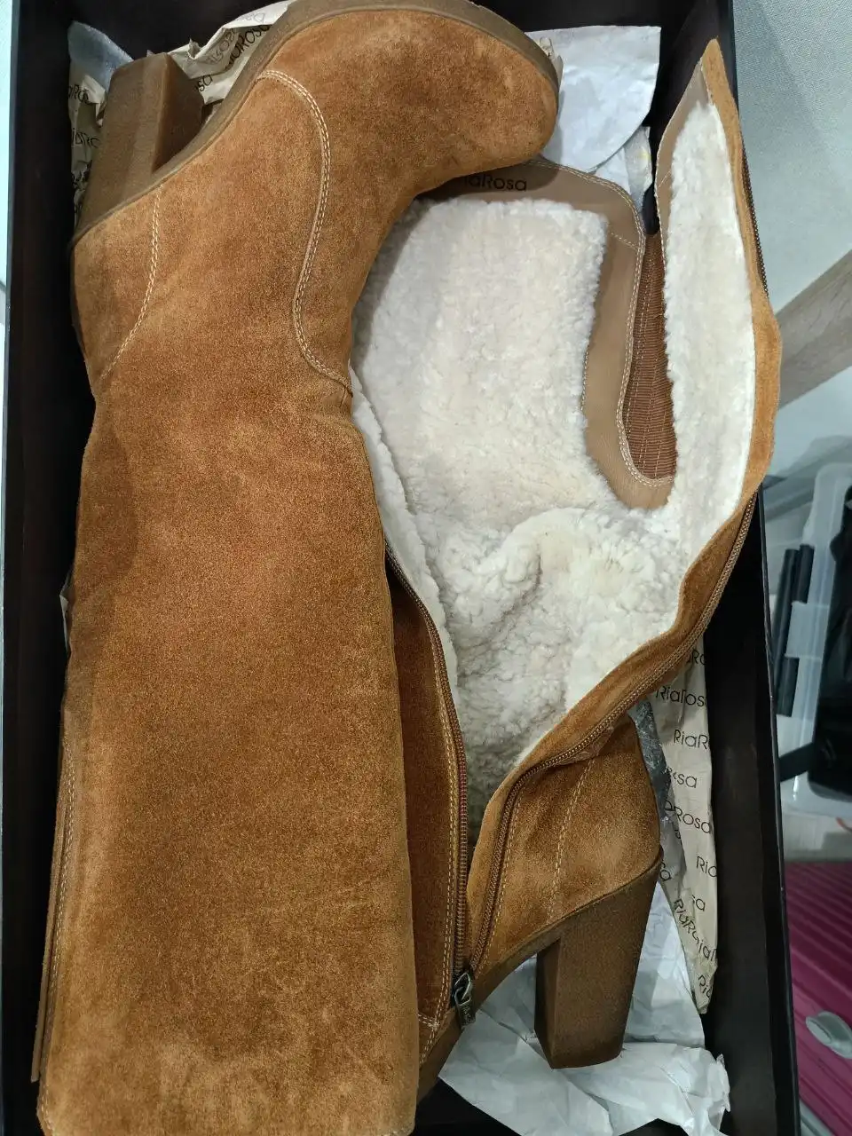 Продажа одежды, велосипеда и детских товаров - Барахолка в Сургут