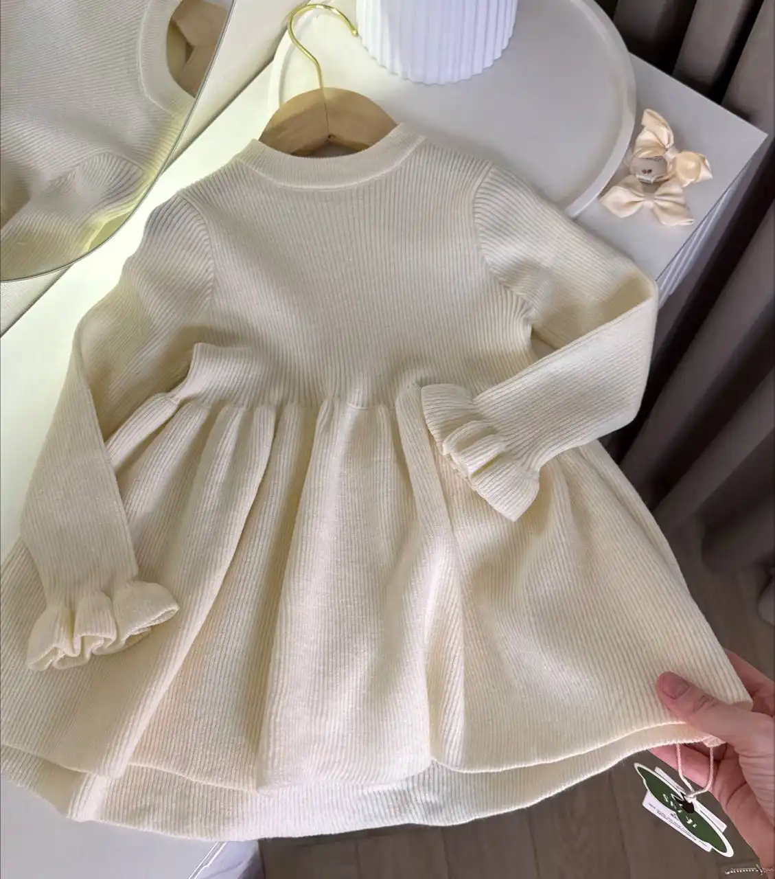 Трикотажные платья разных размеров и цветов - Платья (Одежда) в Сургут