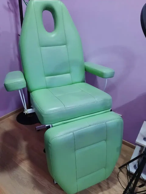 Продам кресло для педикюра, косметолога и массажиста - Напитки в Сургут