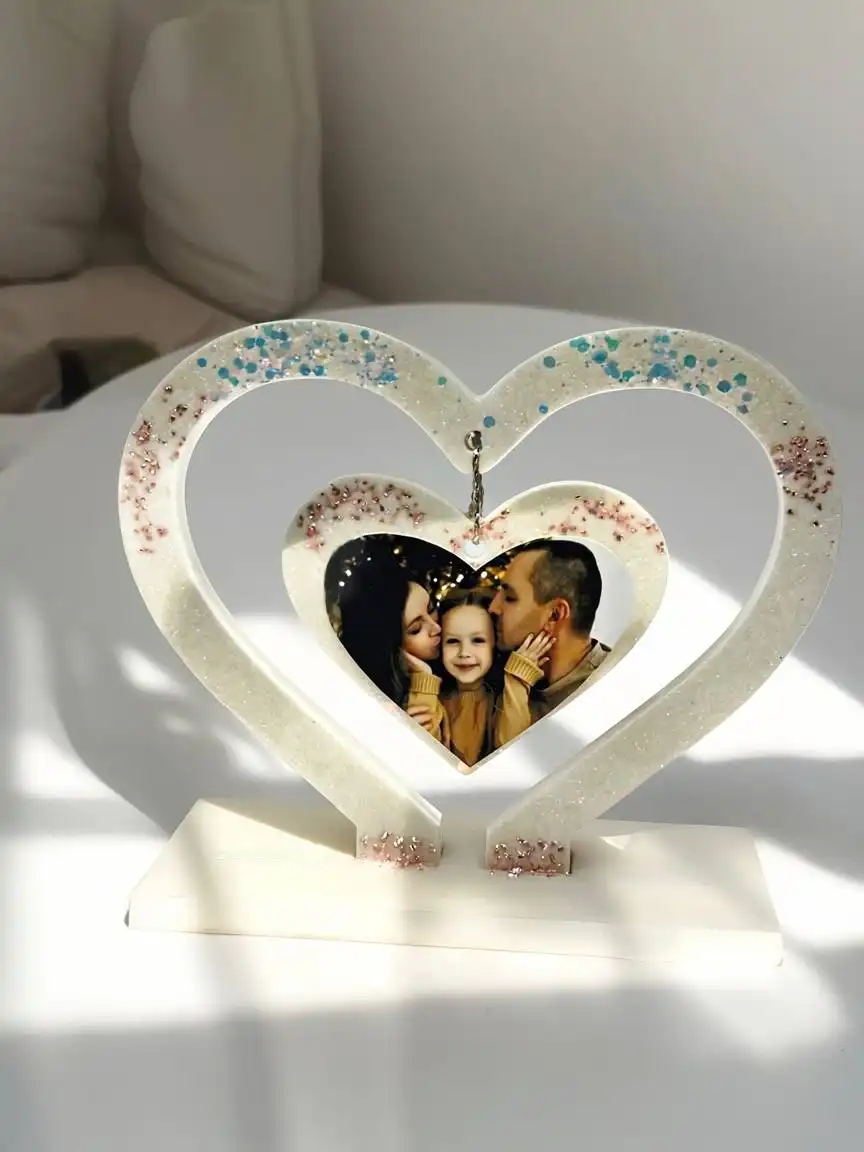 Стильная фоторамка в форме сердца - Декор (Для дома и дачи) в Сургут