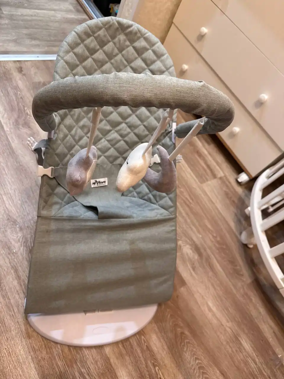 Продажа детских товаров: подгузники, шезлонг, кокон, кровать - Подгузники (Товары для детей) в Сургут