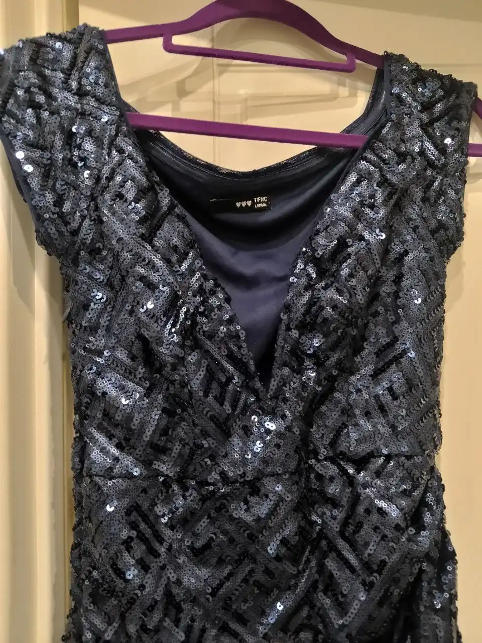 Продам платье на худеньких размер 42 - Женская одежда (Одежда) в Сургут