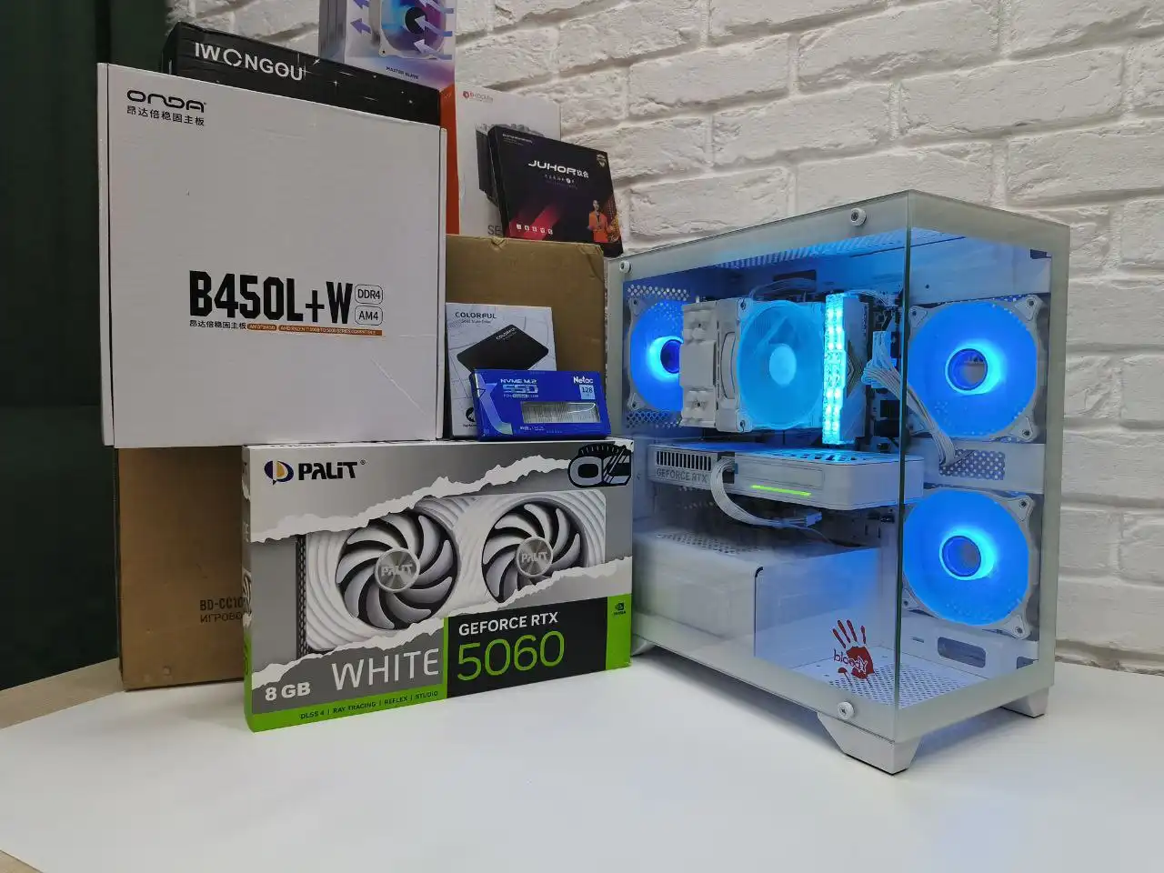 Мощный игровой компьютер белоснежный новый - Компьютеры и комплектующие (Электроника) в Сургут