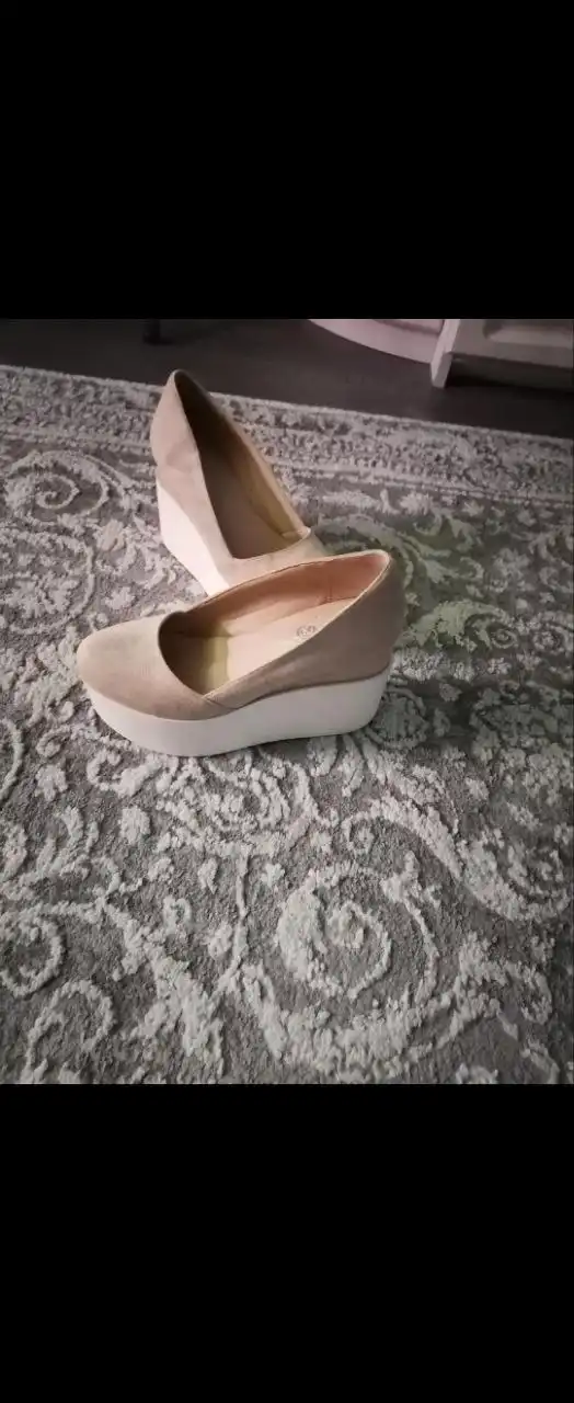 Продажа вещей б/у в районе Пушкина - Барахолка в Сургут