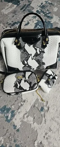 Новая сумка с косметичкой и ключницей - Аквариумистика в Сургут