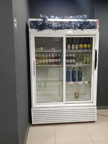 Продажа холодильной витрины - Аквариумистика в Сургут