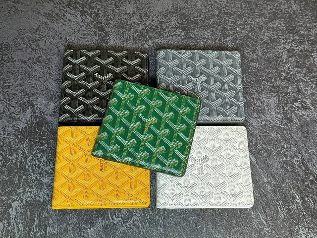 Кошелёк Goyard - Электроника и техника в Сургут