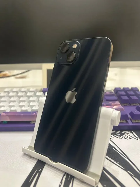 iPhone 13, 256 ГБ в отличном состоянии - Фото- и видеокамеры в Сургут