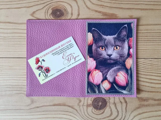 Обложка на паспорт из натуральной кожи с декупажем - Роликовые коньки в Сургут