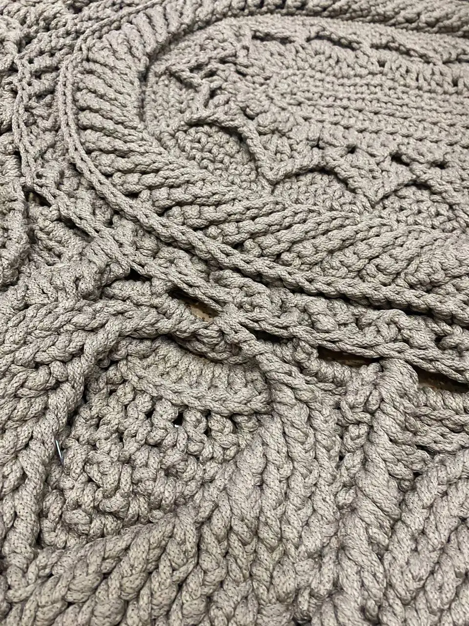 Ковёр ручной работы в стиле «Французский шик» - Ковры (Барахолка) в Нефтеюганск