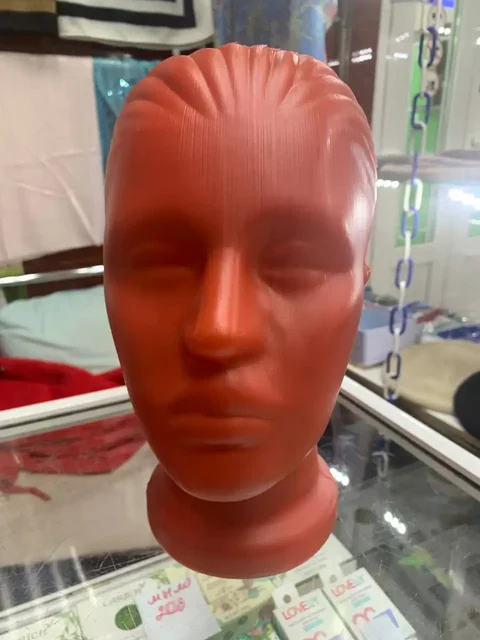 Продажа голов манекенов для шапок и шарфов - частное объявление в Сургут