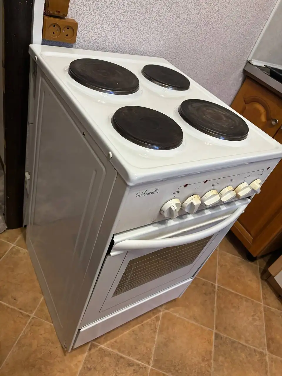 Продажа плитки в хорошем состоянии - Строительные материалы (Барахолка) в Сургут