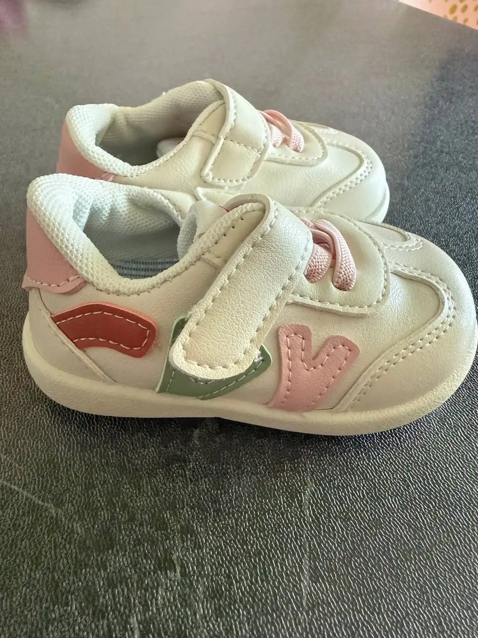 Кроссовки для малышей новые размер 17 - Обувь (Товары для детей) в Сургут