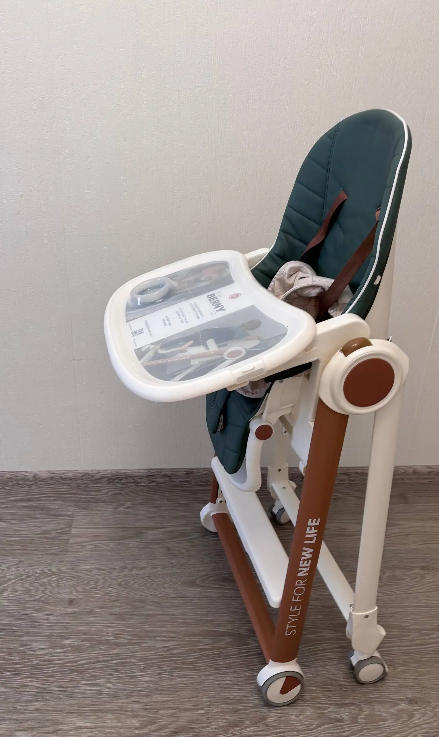 Стульчик для кормления ребёнка регулируемый - Детская мебель (Товары для детей) в Сургут