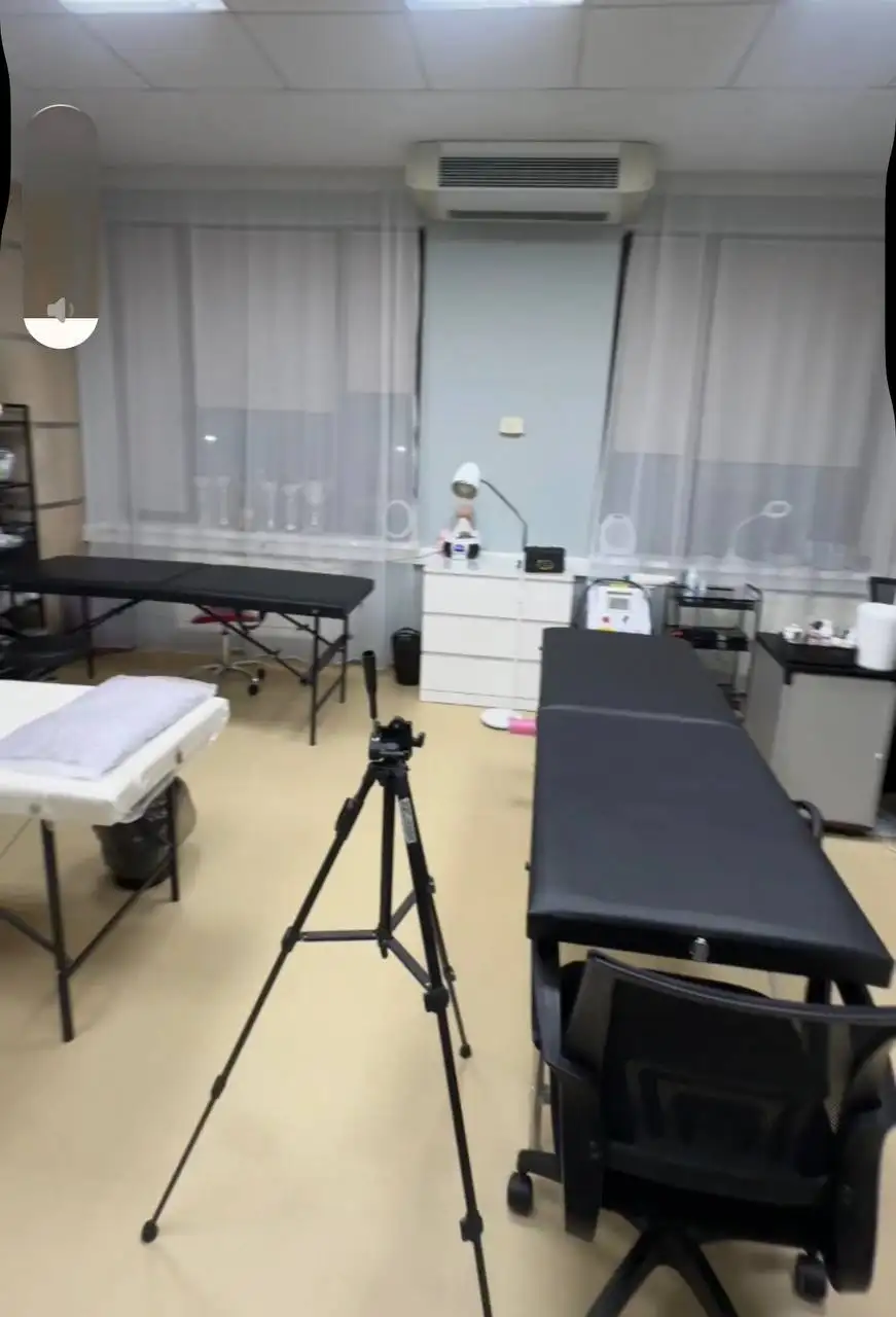 Аренда рабочего места (кушетка) для мастеров красоты - Аренда помещений (Услуги) в Сургут