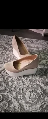 Продажа обуви - Женская одежда и обувь в Сургут