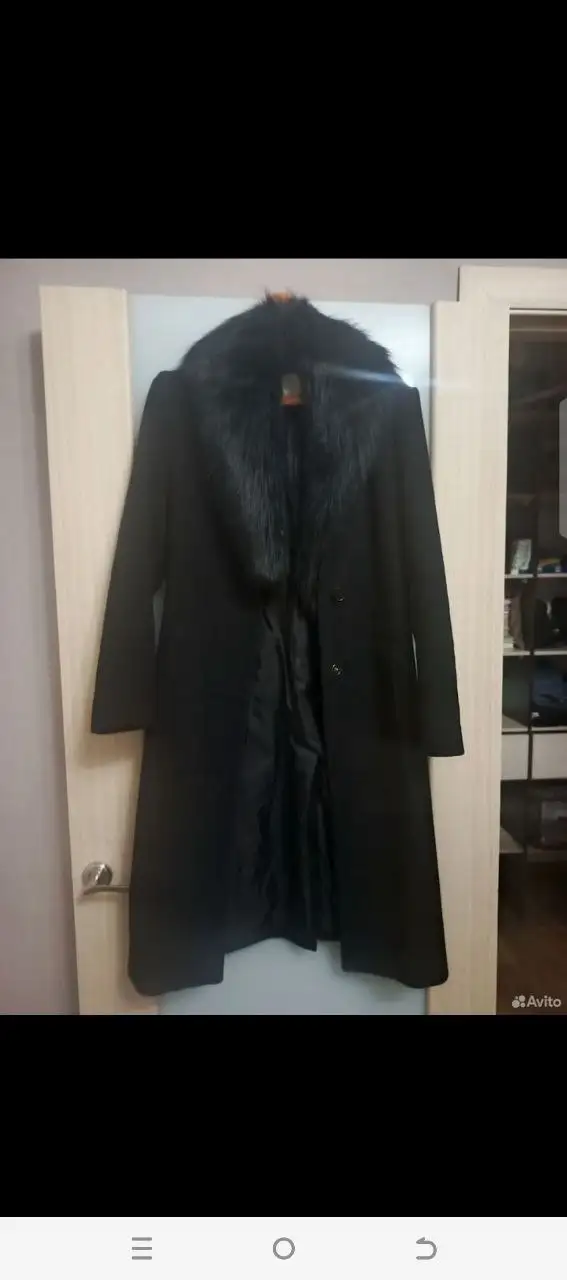Продам пальто с мехом размер 42 - Верхняя одежда (Одежда) в Сургут