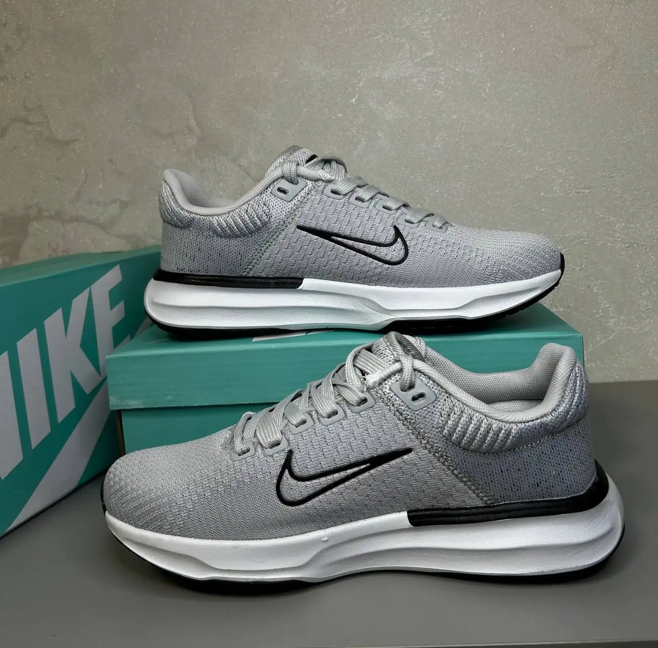 Мужские кроссовки новые для прогулок и бега - Обувь (Одежда) в Сургут