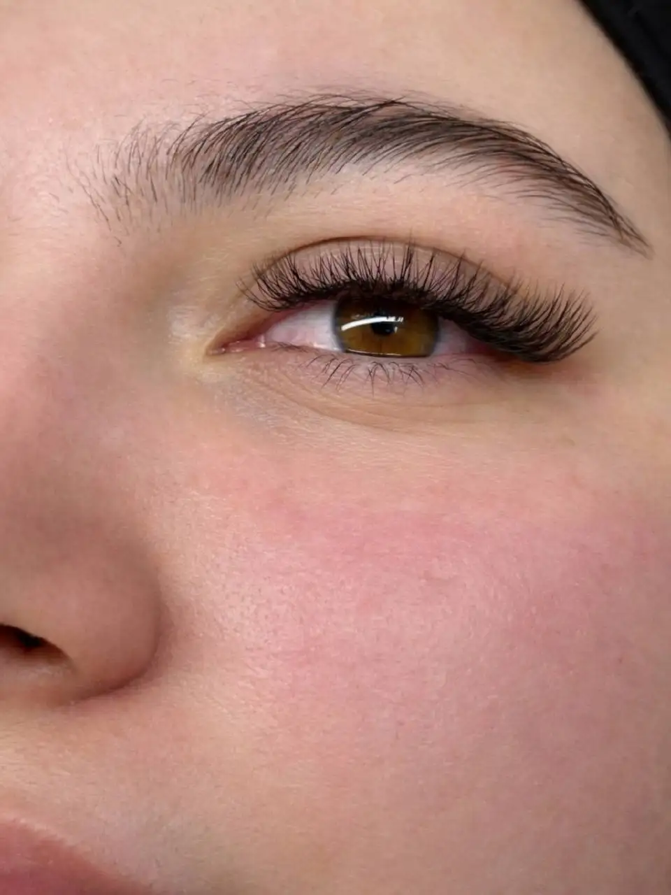 Наращивание и ламинирование ресниц в Сургуте - Красота (Услуги) в Сургут