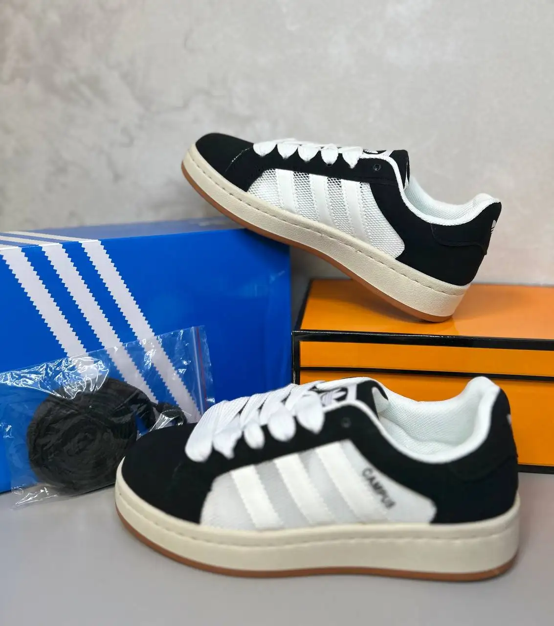 Продажа новых женских кроссовок Campus с сеткой - Обувь (Одежда) в Сургут