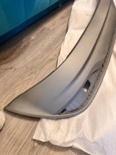 Продам б/у бампер на Hyundai Santa Fe - Кузовные детали в Сургут