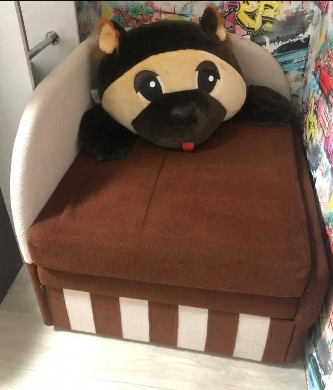 Диван-кровать в отличном состоянии - Диваны и кресла (Для дома и дачи) в Сургут