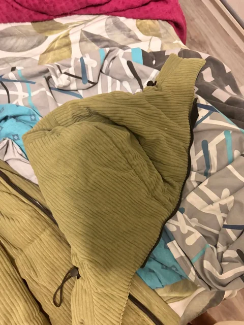 Вельветовая куртка 48 размера - Футболки в Сургут