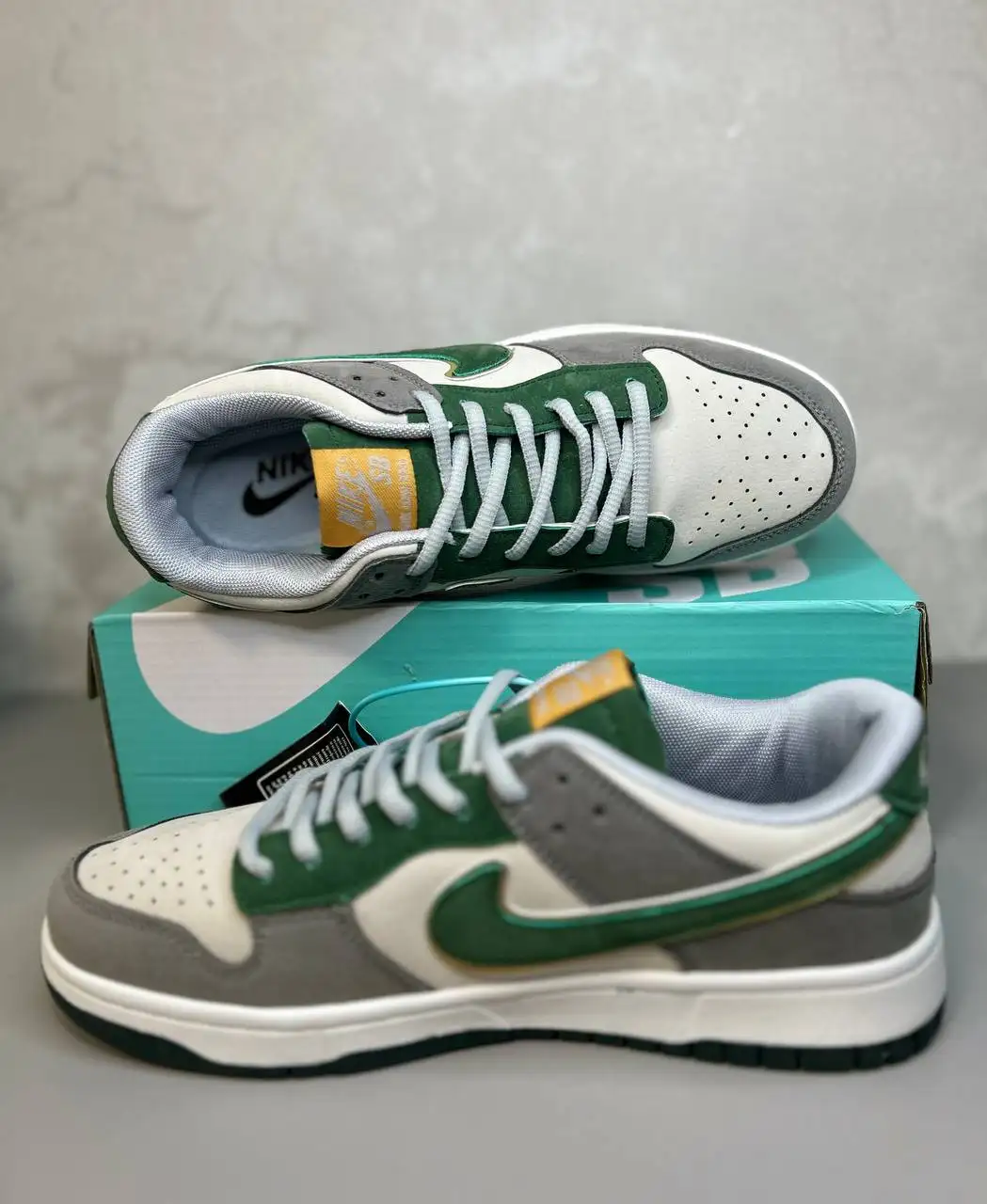 Продам кроссовки Nike - Обувь (Одежда) в Сургут