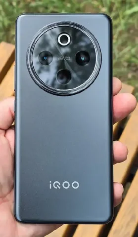 iQOO Z10 5G Новый запечатанный - Смартфоны в Сургут