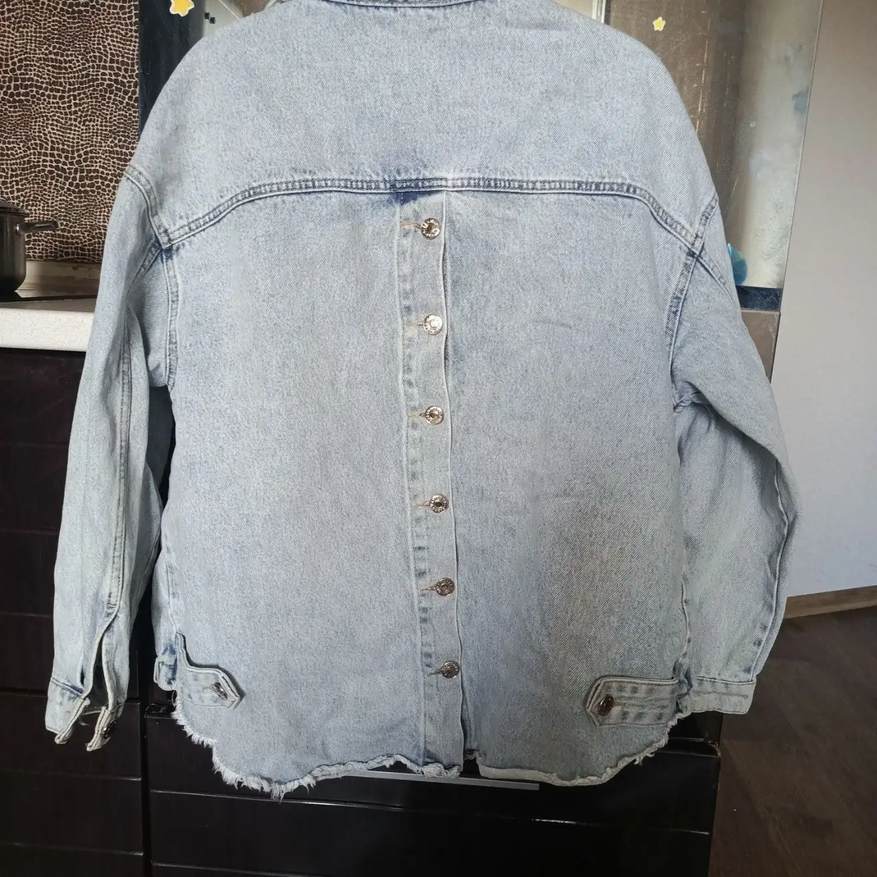 Продажа пальто, джинсов Levis и джинсовки - Верхняя одежда (Одежда) в Сургут