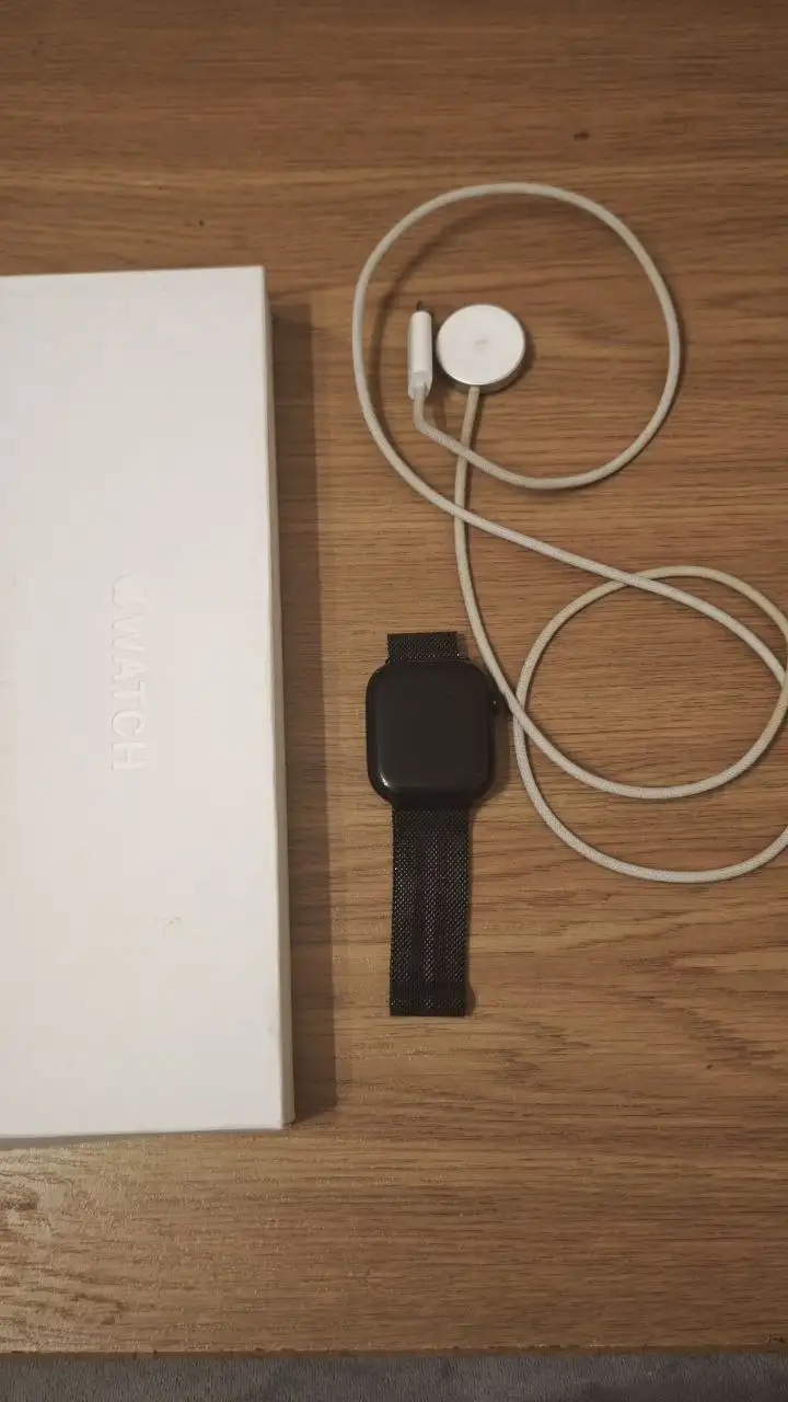 Часы Apple Watch 10 42mm - Носимые устройства (Электроника) в Сургут