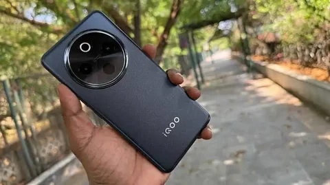 Продам iQOO Z10 5G 8/256 ГБ новый - Электровелосипеды в Сургут
