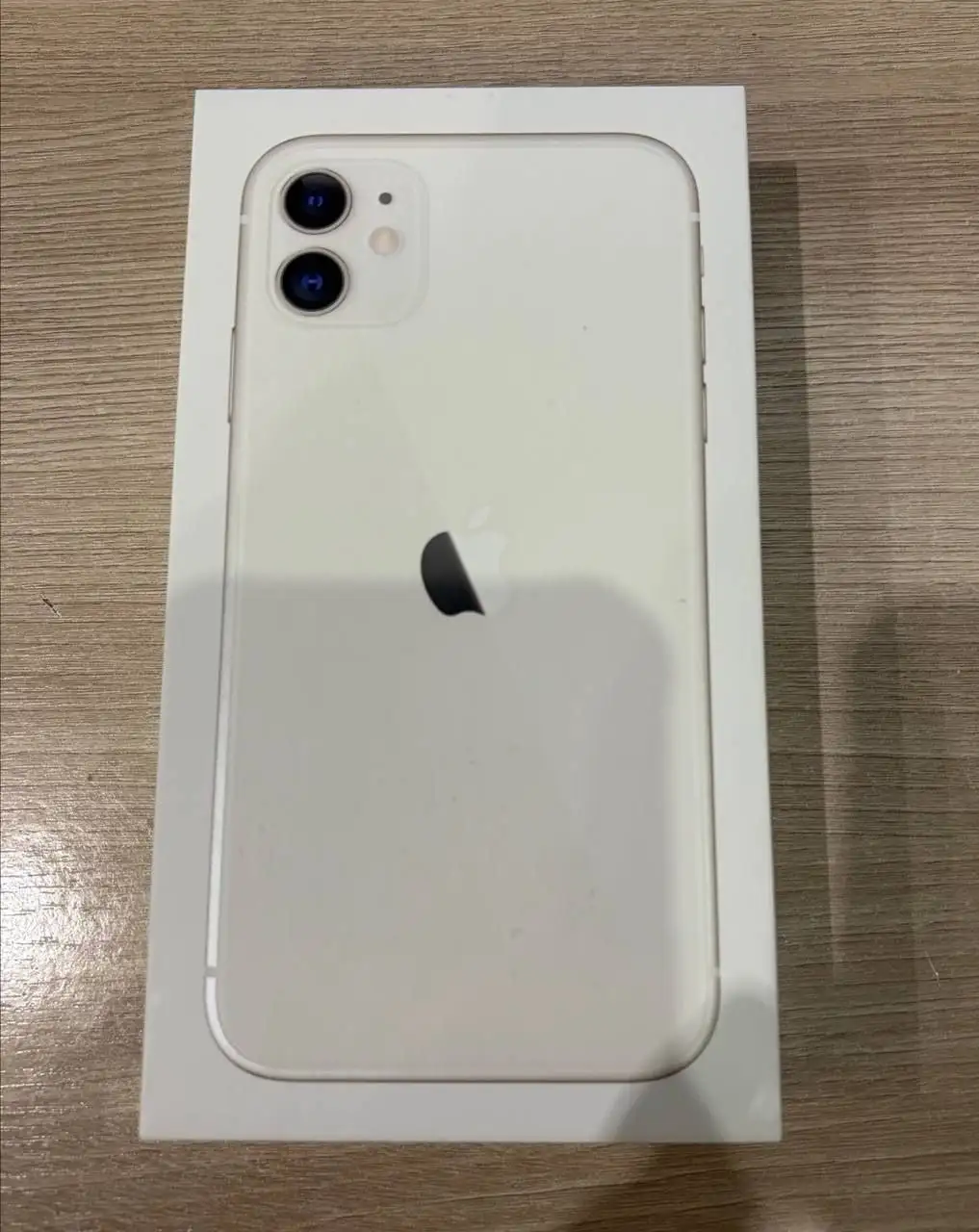 iPhone 11 64GB White - Смартфоны (Электроника) в Сургут