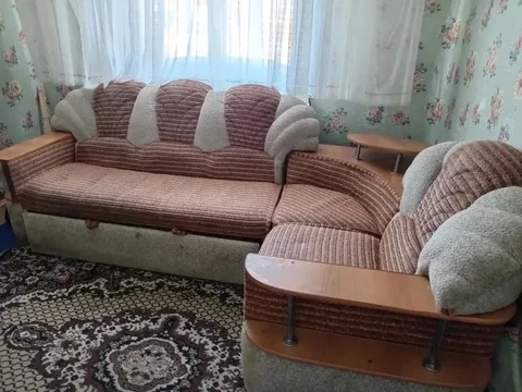 Сдаётся 2-комнатная квартира в п. Солнечный - Дома и коттеджи в Сургут