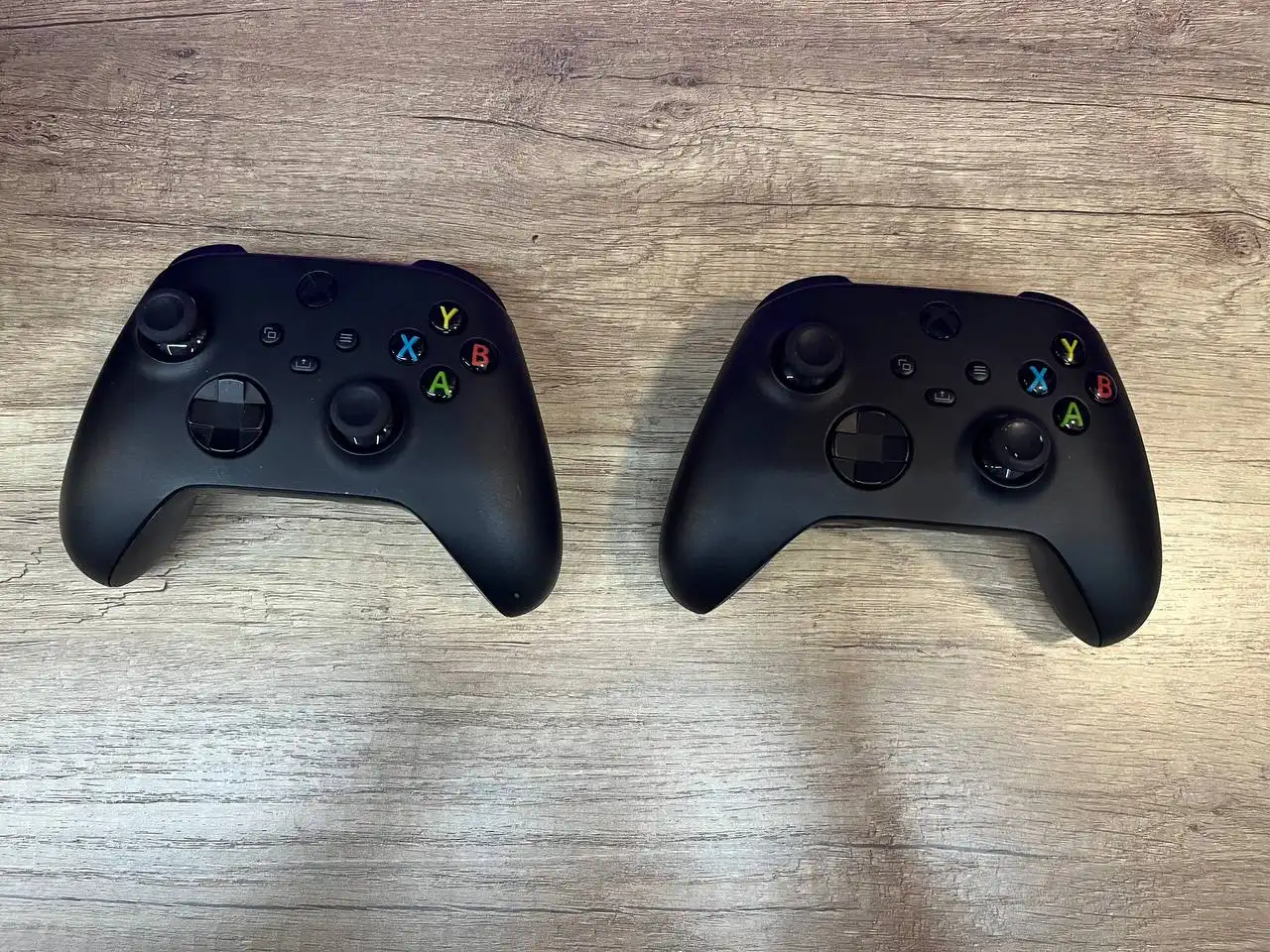 Консоль для игр в отличном состоянии