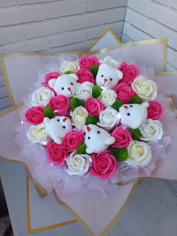 Светящийся букет из 25 мыльных роз и 5 мягких мишек - Мототехника в Ульяновск