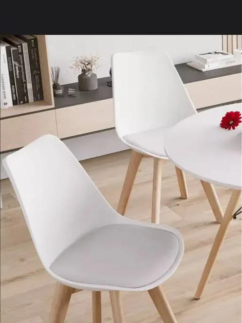 Продажа комплекта из 4 современных стульев - Для дома и дачи в Ульяновск