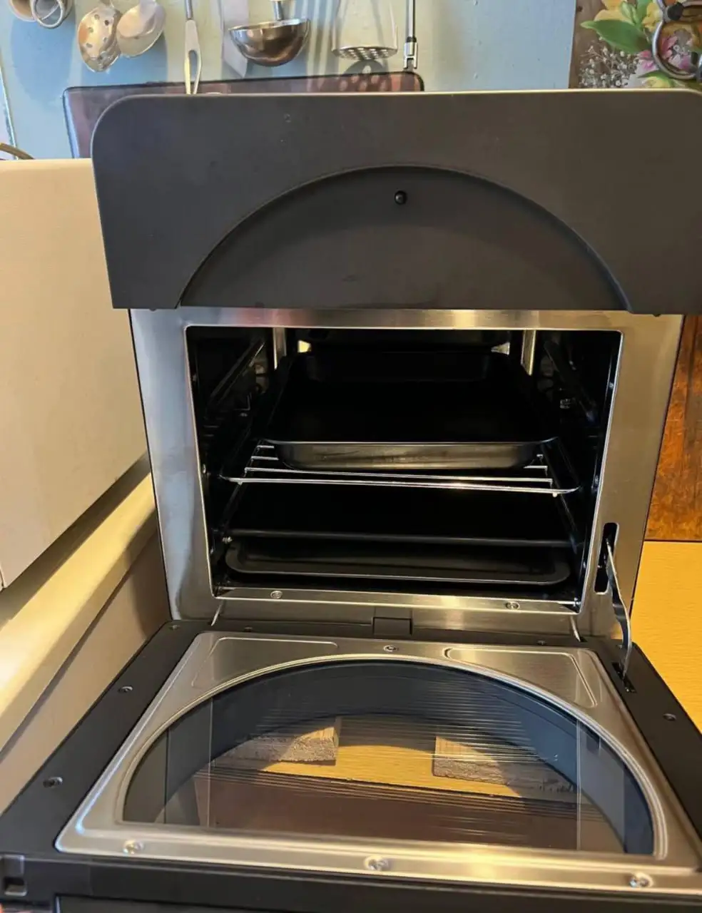 Бесплатно: аэрогриль на 6 литров и отпариватель Tefal - Техника для кухни (Барахолка) в Ульяновск