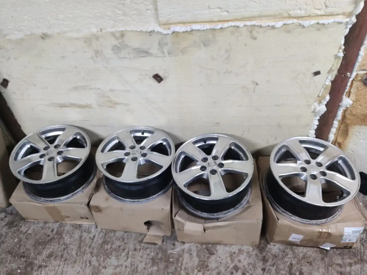 Продажа дисков Р16 5x114,3